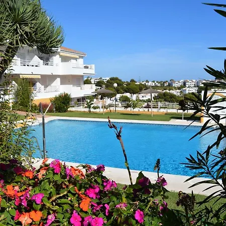 Sea View Riviera- 4 Bed In Riviera Del Sol With Beautiful Sea View! Апартаменты *