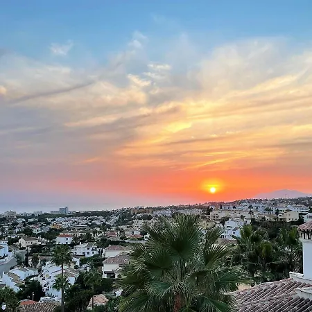 Sea View Riviera- 4 Bed In Riviera Del Sol With Beautiful Sea View! Апартаменты *